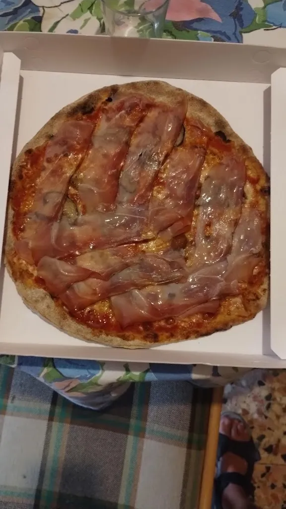 Lorenzo Borsetti_Pizzeria Girasole di Massa Fiscaglia_Massa Fiscaglia_review