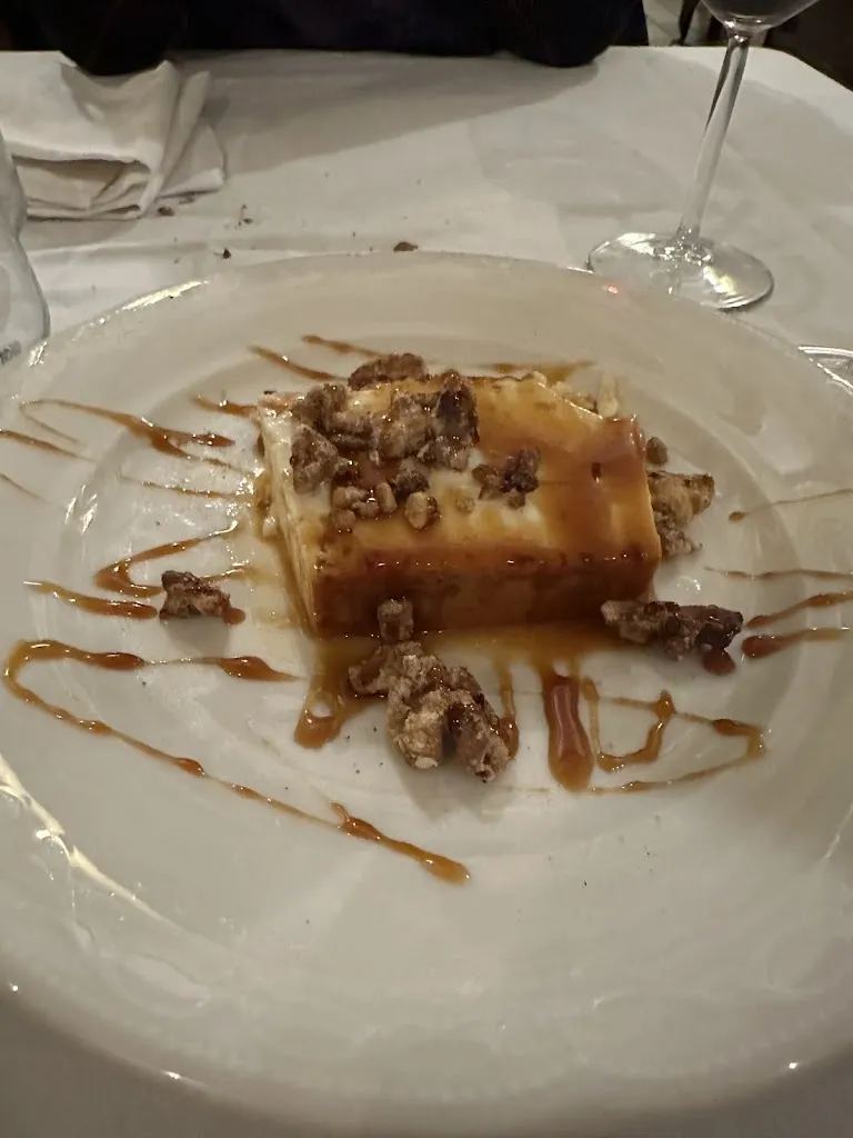 Fabio Fabbroni_Vicolo della Lanterna_Medicina-Buda_review