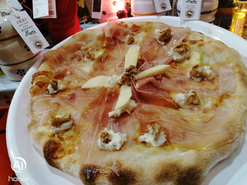 Pizzeria IL GARGANO_Mezzano Inferiore_slider_image_2