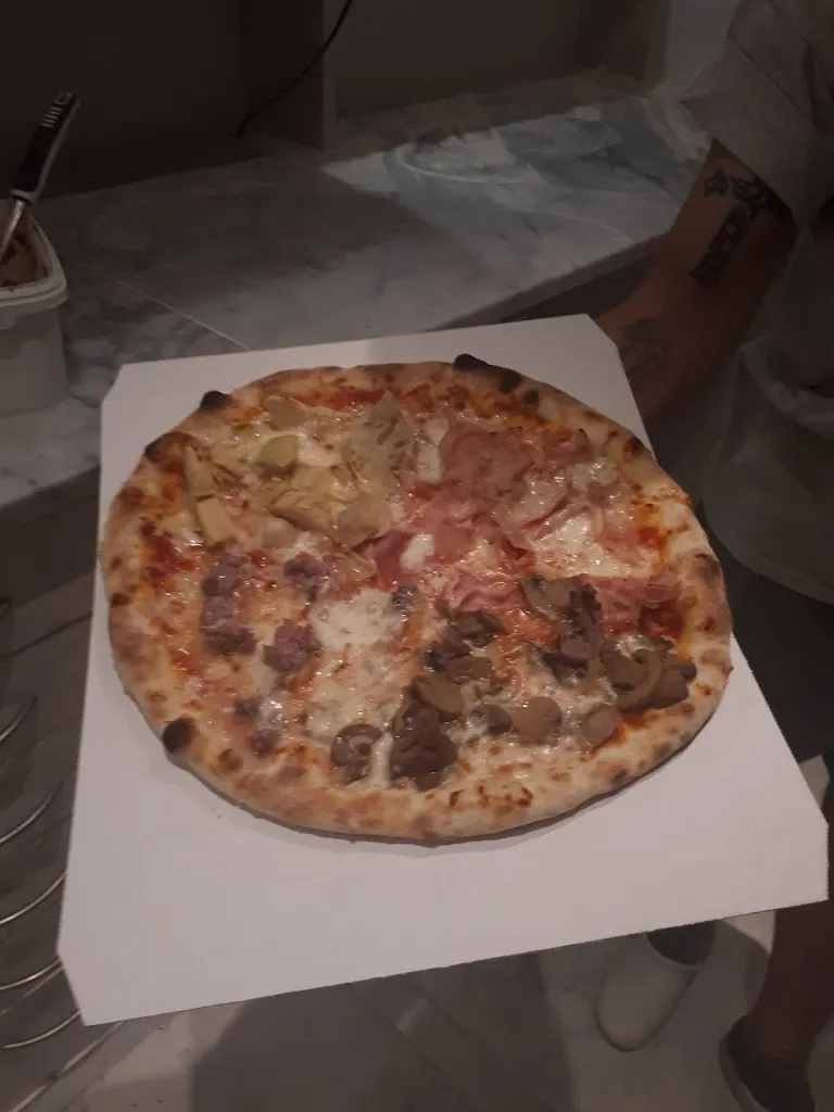 Pizzeria Il Cartoccio_Mezzano Inferiore_slider_image_2