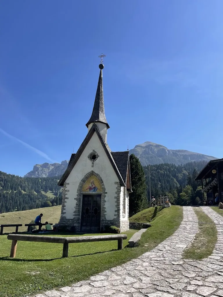 Val Noana Rifugio Vederna_Mezzano_slider_image_2