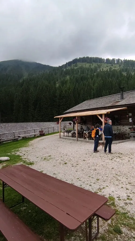 Agritur Malga Lozen_Mezzano_slider_image_2