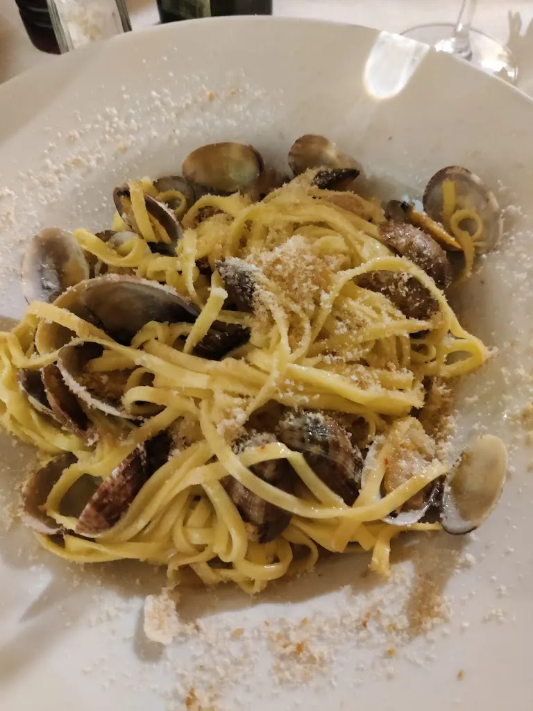 Ristorante Rustichello_Migliarino_slider_image_3