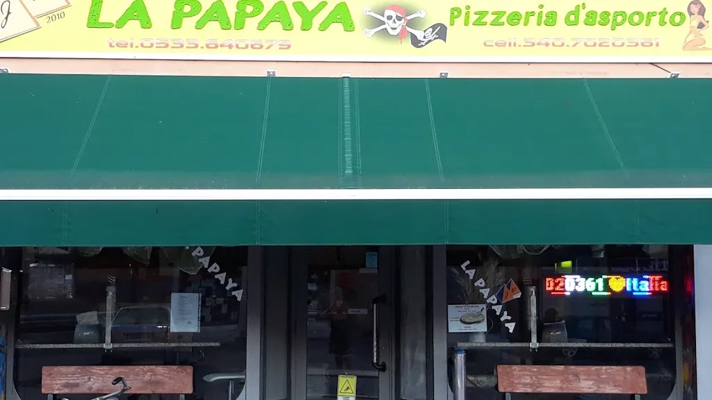 Pizzeria D'Asporto La Papaya Di Vignali James_Migliarino_slider_image_3