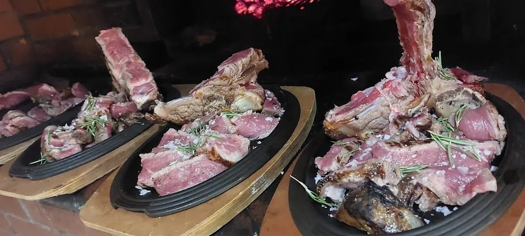 Osteria Del Vecchio Pino_Migliarino_slider_image_2