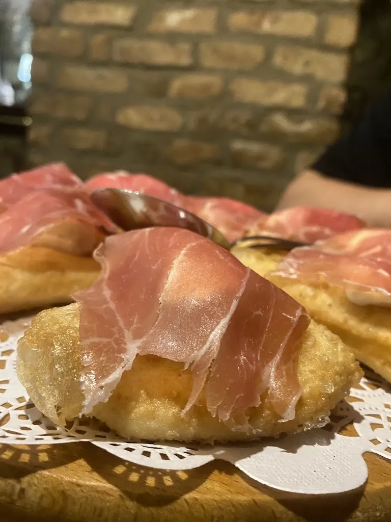 Raluca Hriscu_Il Mangianotte_Meldola_review