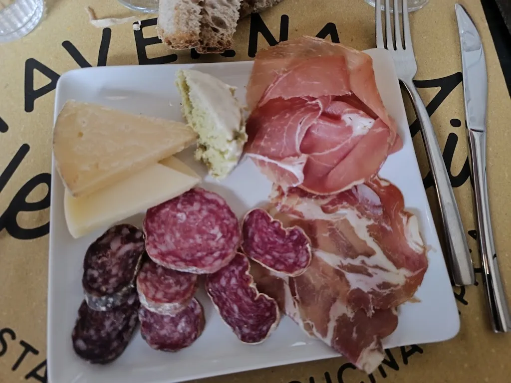 Taverna dei Sazi_Bisegna_slider_image_2