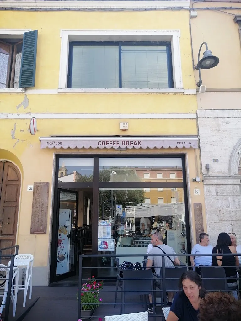 charlie just charlie_Coffee Break 2 Snc Di Visani Giorgia_Modigliana_recensione