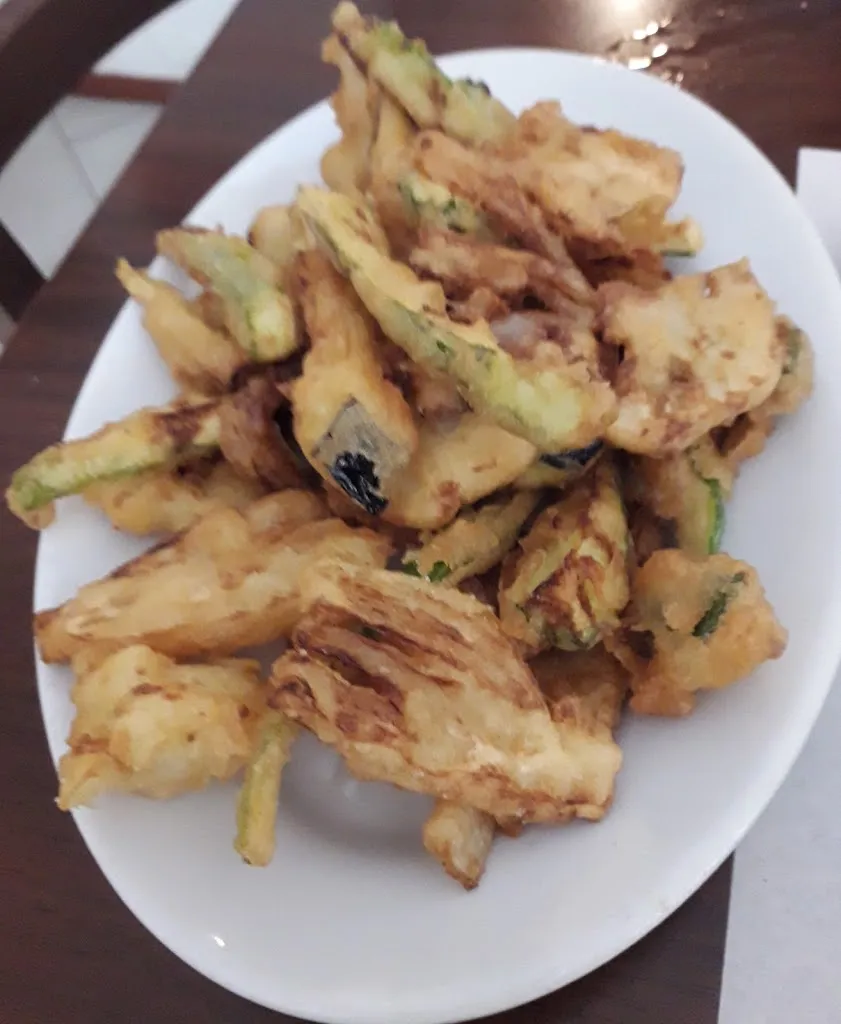 Osteria Trattoria Bar Le Loggette_Molino del Pallone_slider_image_3