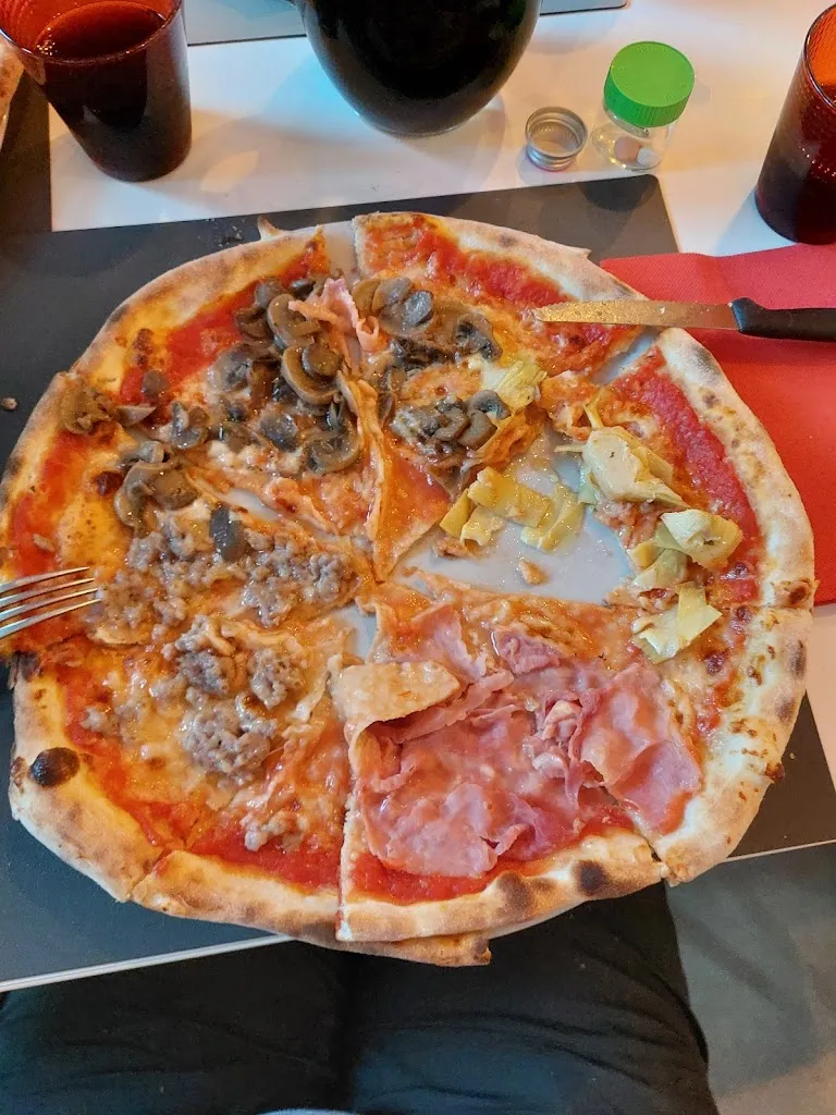 Ristorante Pizzeria Punto Uno_Molinella_slider_image_3