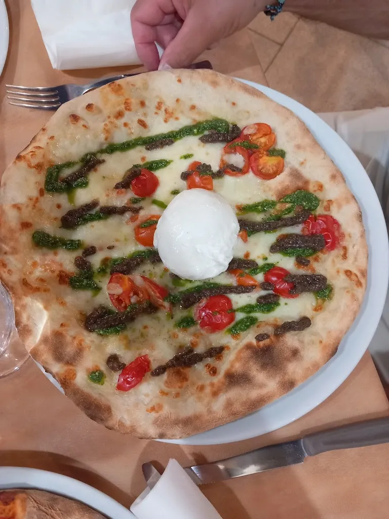 Emma Lesueur_La Luna Di Molinella_Molinella_review