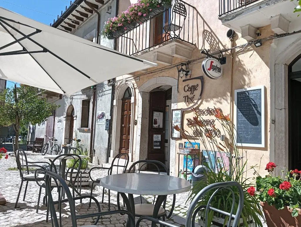 Valentina Parmiggiani_Enoteca Da Barcone_Pescasseroli_review