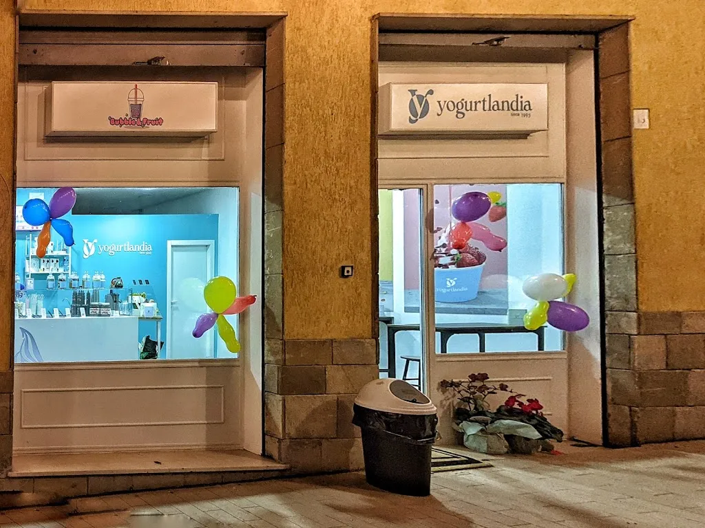 Yogurtlandia Monghidoro restaurant in Monghidoro