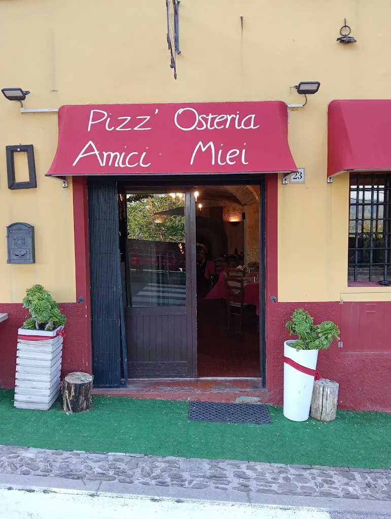 Pizz'osteria Amici Miei_Monte Colombo_slider_image_1