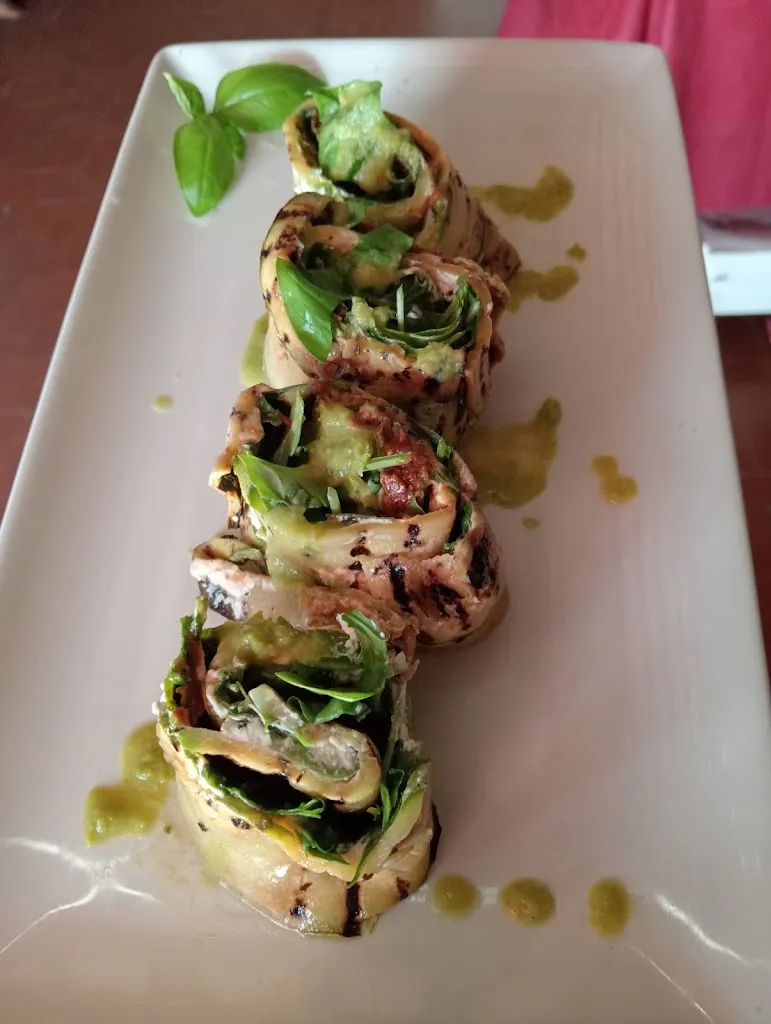 Pizz'osteria Amici Miei_Monte Colombo_slider_image_3