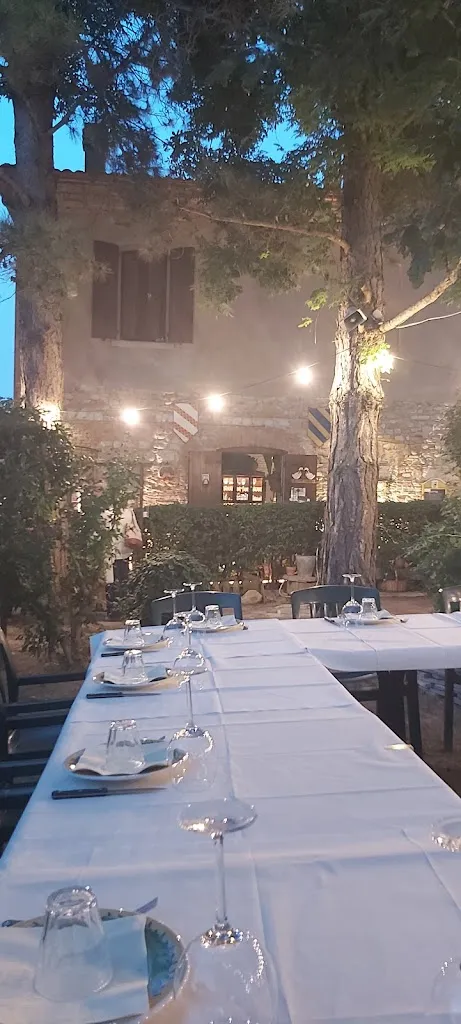 Cantina Ghibellina restaurant in Monte Colombo