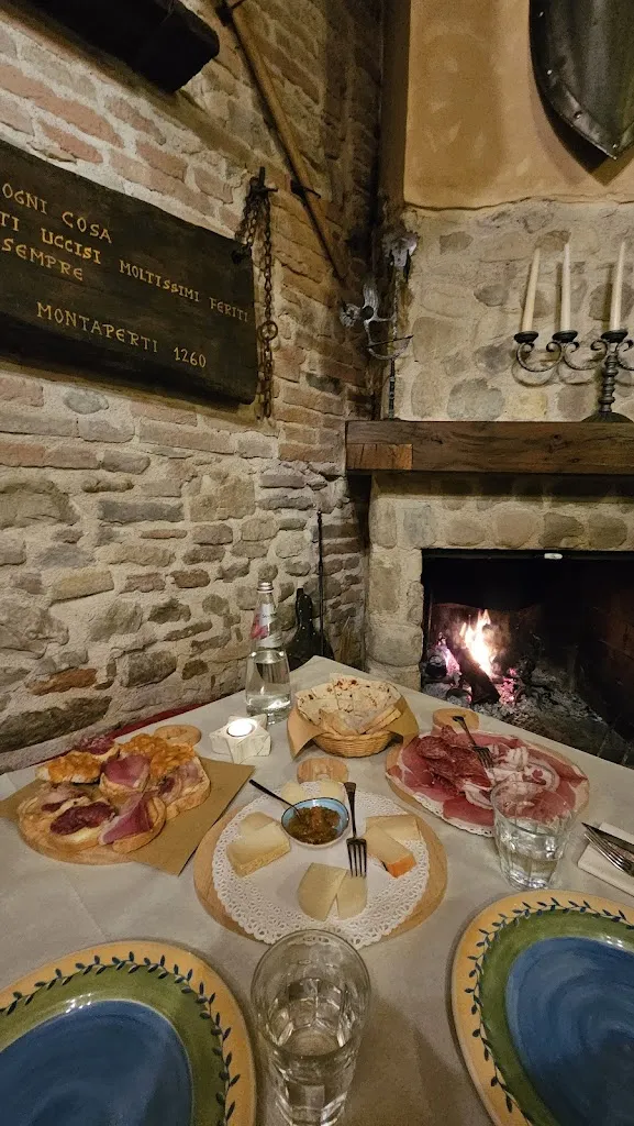 Cantina Ghibellina_Monte Colombo_slider_image_2