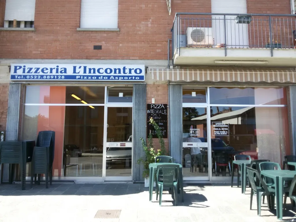Pizzeria L'Incontro restaurant in Montecavolo