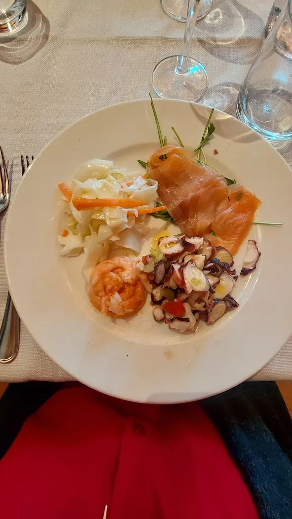 lara tentellini_Ristorante Abbazia_Monte San Giovanni_reseña