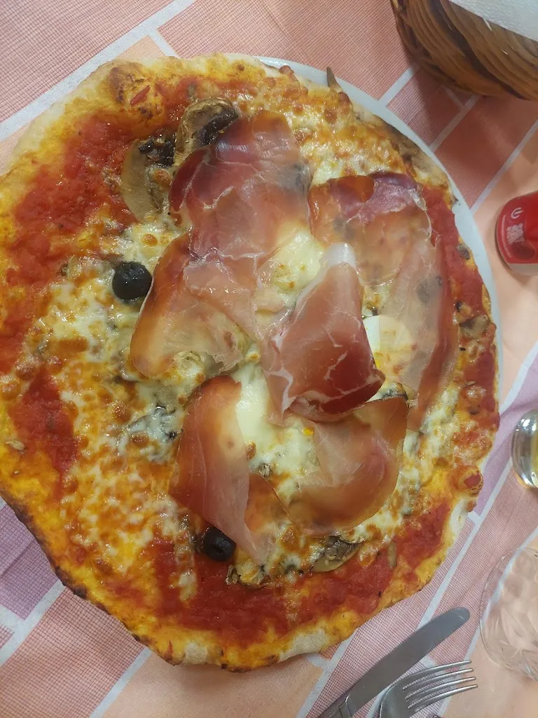 Daniela M_Pizza, dolci e fantasia_Monte San Giovanni_recensione