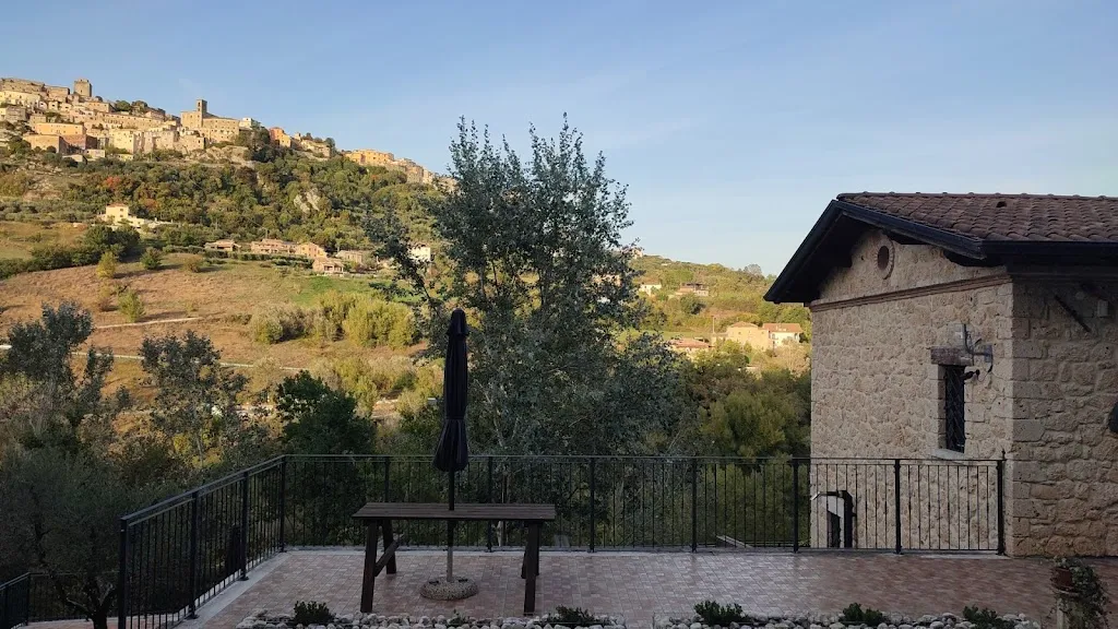 Farmhouse La Valle restaurant in Monte San Giovanni