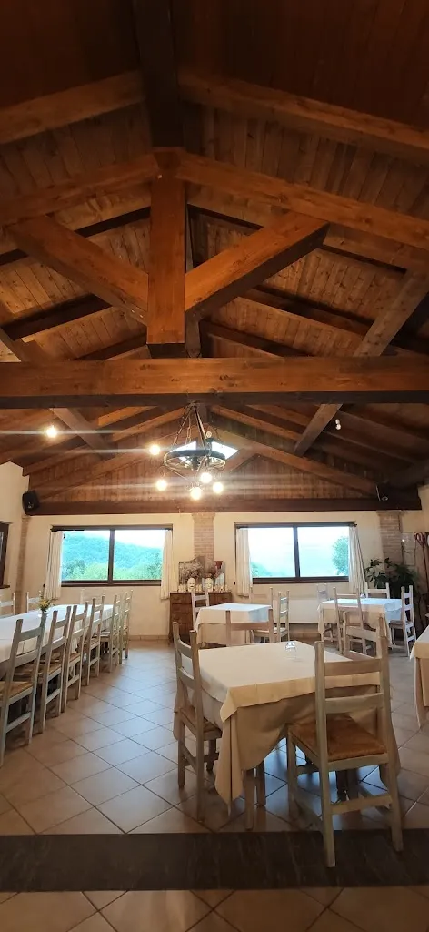 Castrese Basile_Ristorante pizzeria Lucineto_Monte San Giovanni_review