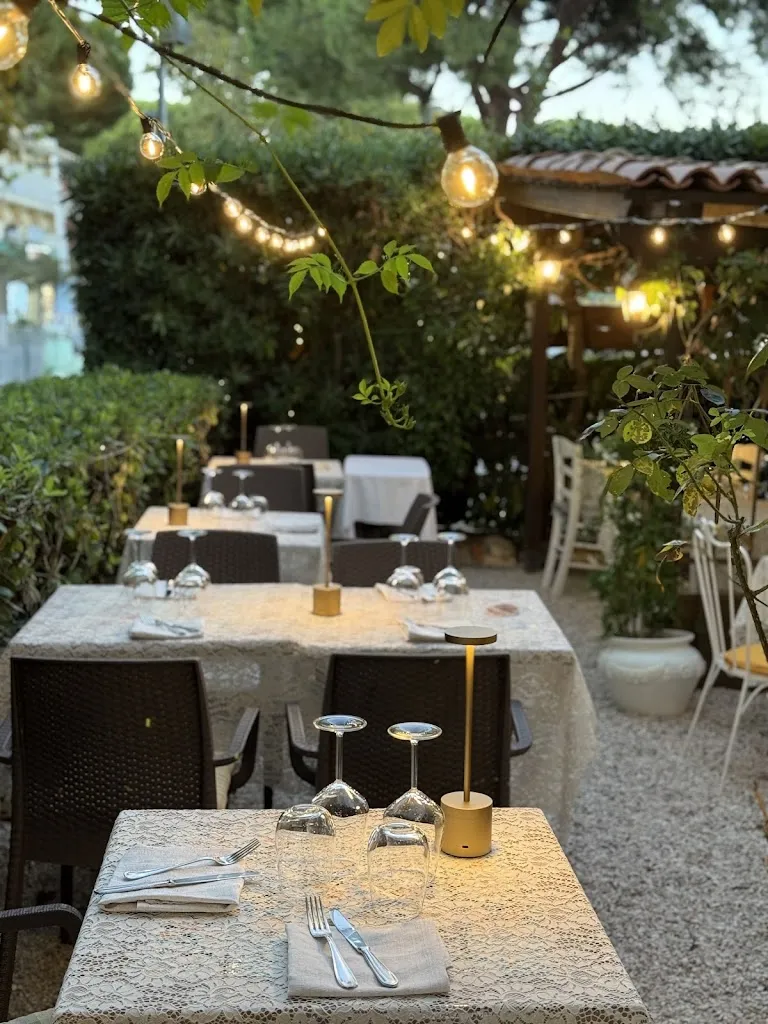 Ristorante "Piccolo Bar" restaurant in Misano Adriatico