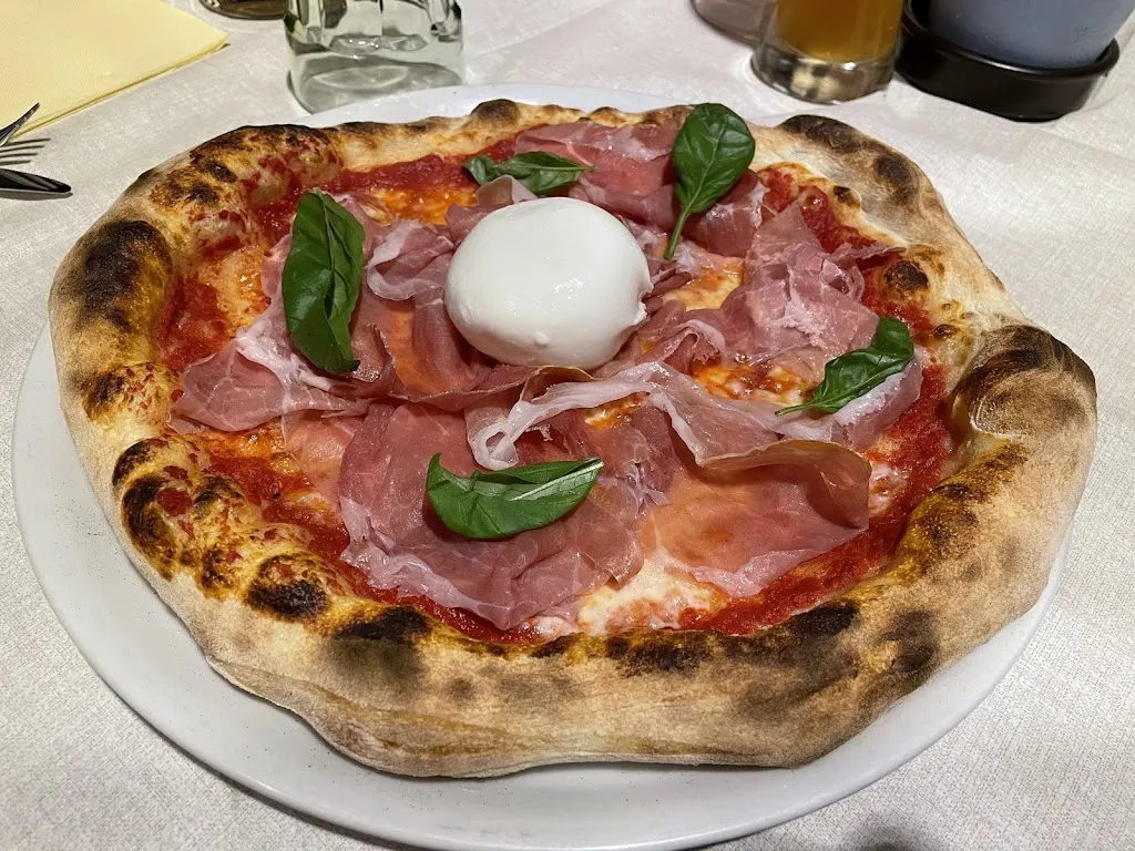 Claudio Lamanna_Bar Baroni Di Tazzioli Chiara_Montefiorino_review