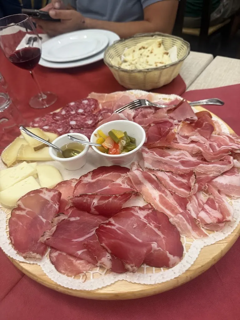 Salvo imperio_Locanda Il Grillo_Montefiore Conca_review