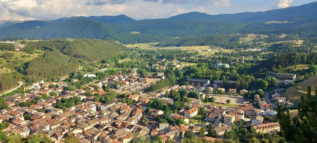 Francesco Binetti_Centro storico di Pescasseroli_Pescasseroli_recensione