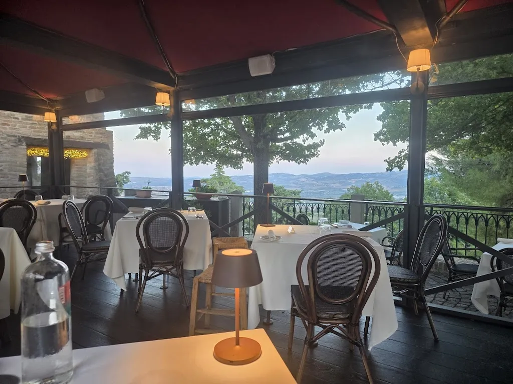 Il Ritrovo Del Vecchio Forno - Bistró_Montegridolfo_slider_image_3