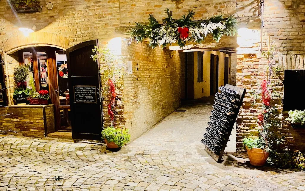 Osteria dell'Accademia, Castello di Montegridolfo restaurant in Montegridolfo