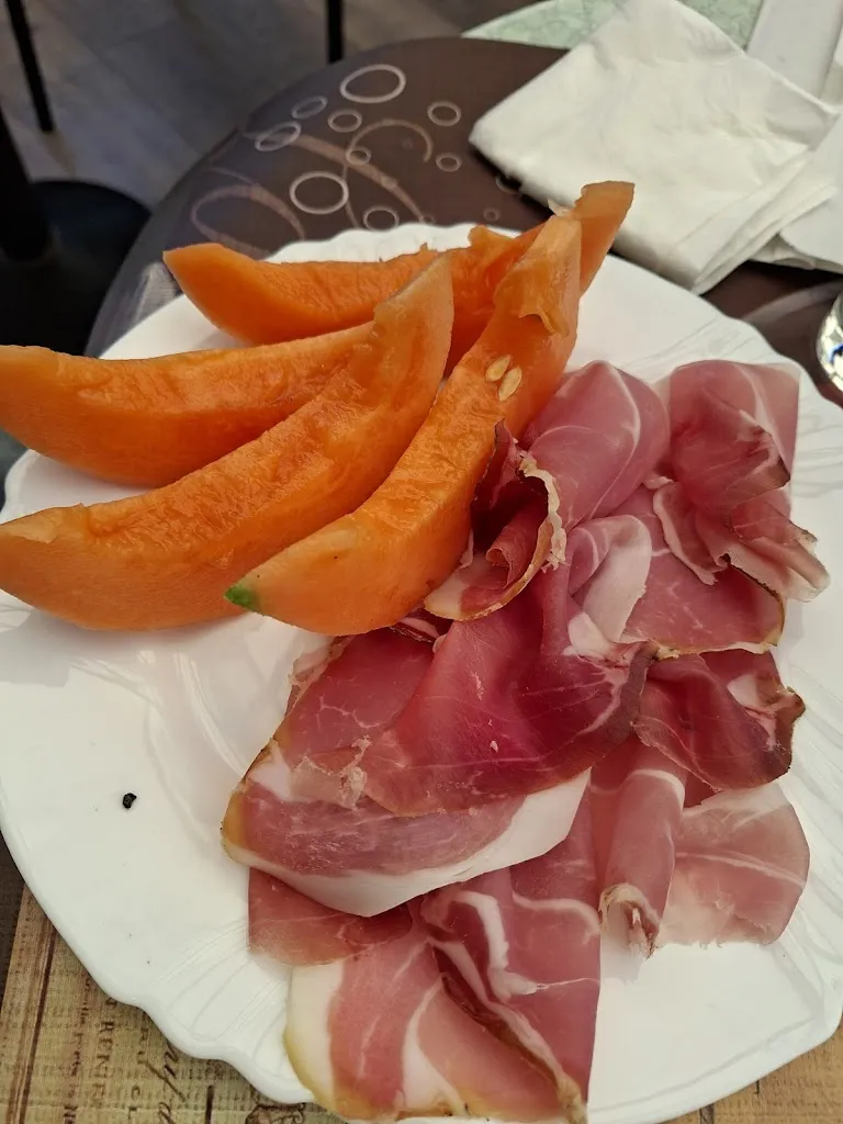 Bar Jurico Pizzeria_Pescasseroli_slider_image_3