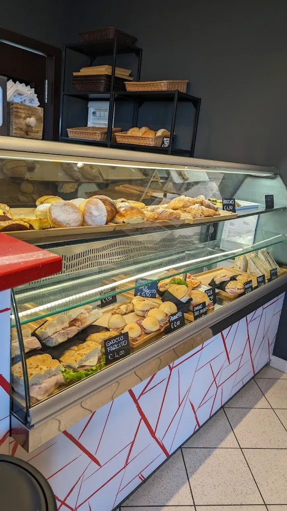 Pepina caffè & cucina restaurant in Montecchio Emilia