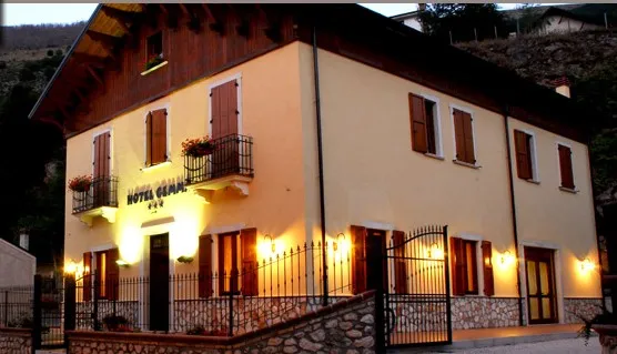 Ristorante La Taverna_Bisegna_slider_image_2