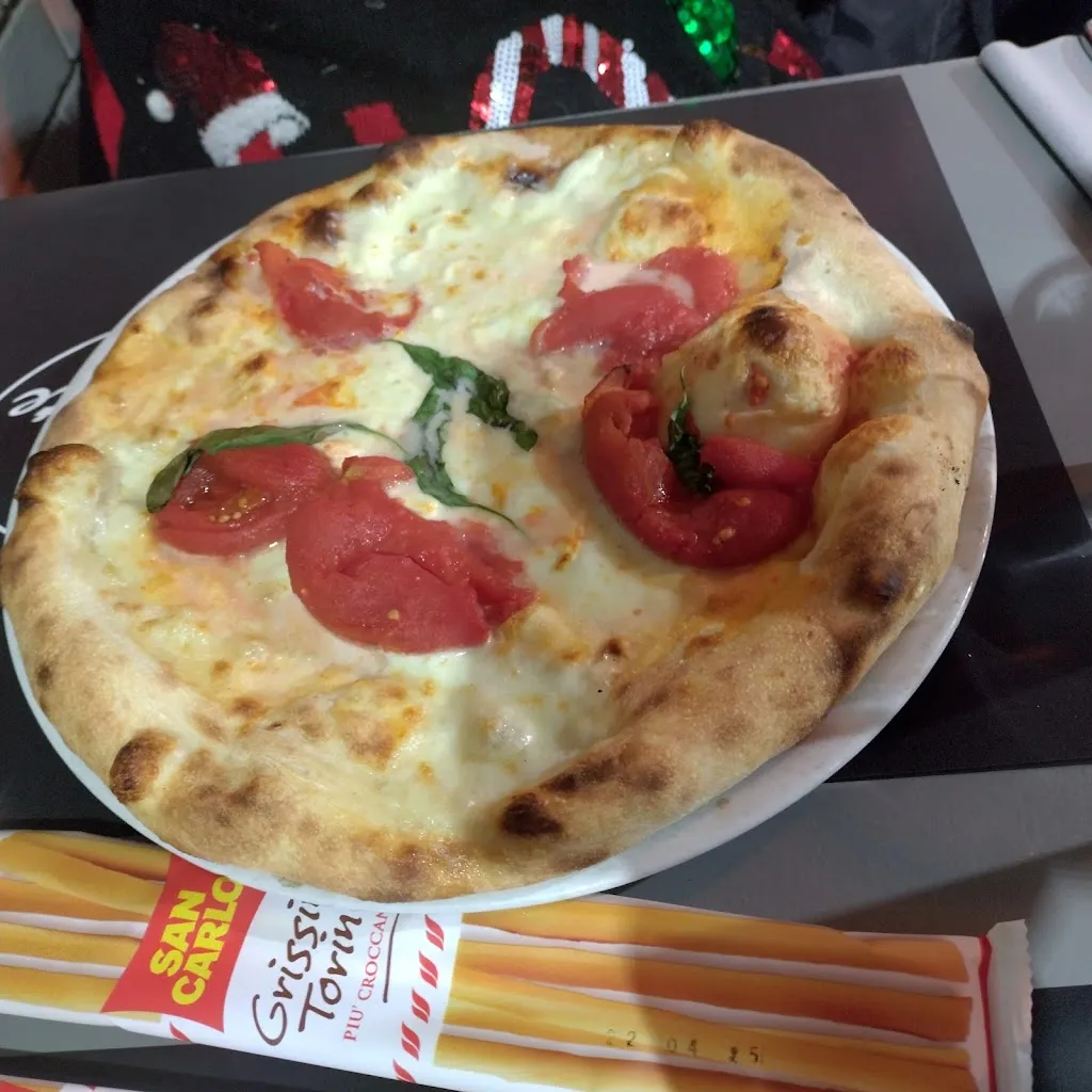 Madison - Pizza & Ristò _Montecchio Emilia_slider_image_3