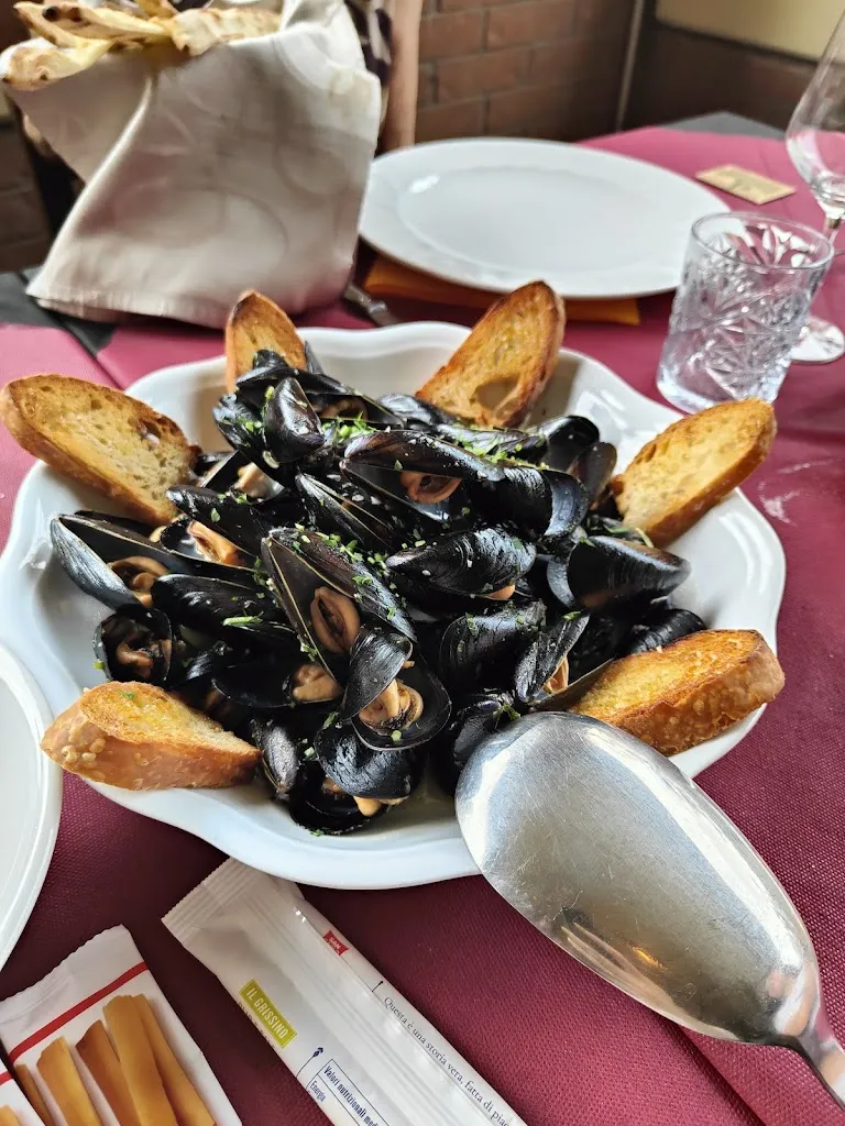 Red Lion 2_Montecchio Emilia_slider_image_3