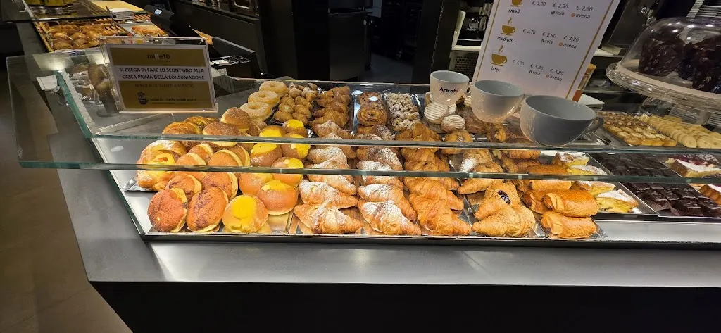 Raoul Vergalli_mille10 - tasty break_Montecchio Emilia_review