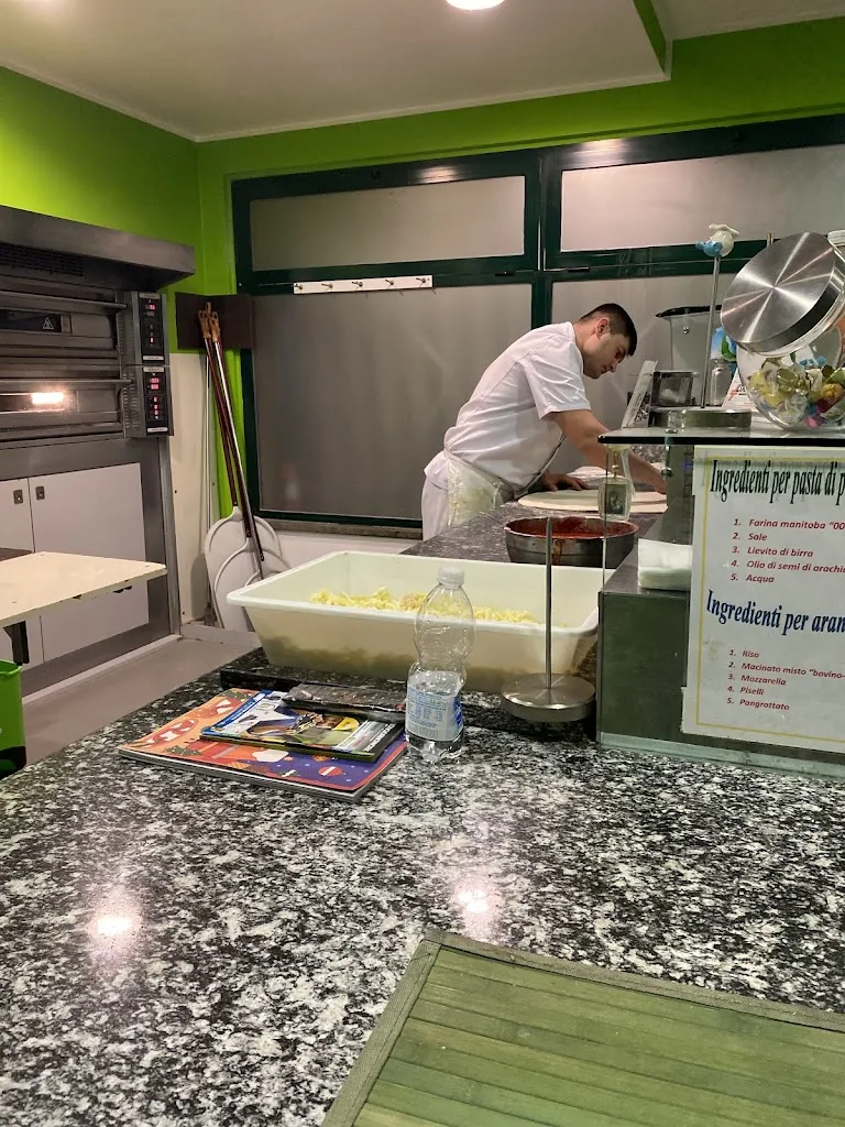 Gianluca_Pizzeria Val D'Enza_Montecchio Emilia_review