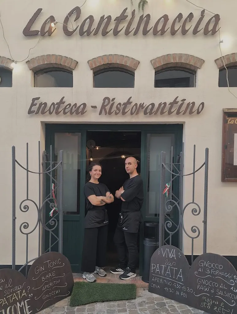 La Cantinaccia - Magna e sta zet | Bar e piccola cucina restaurant in Montescudo