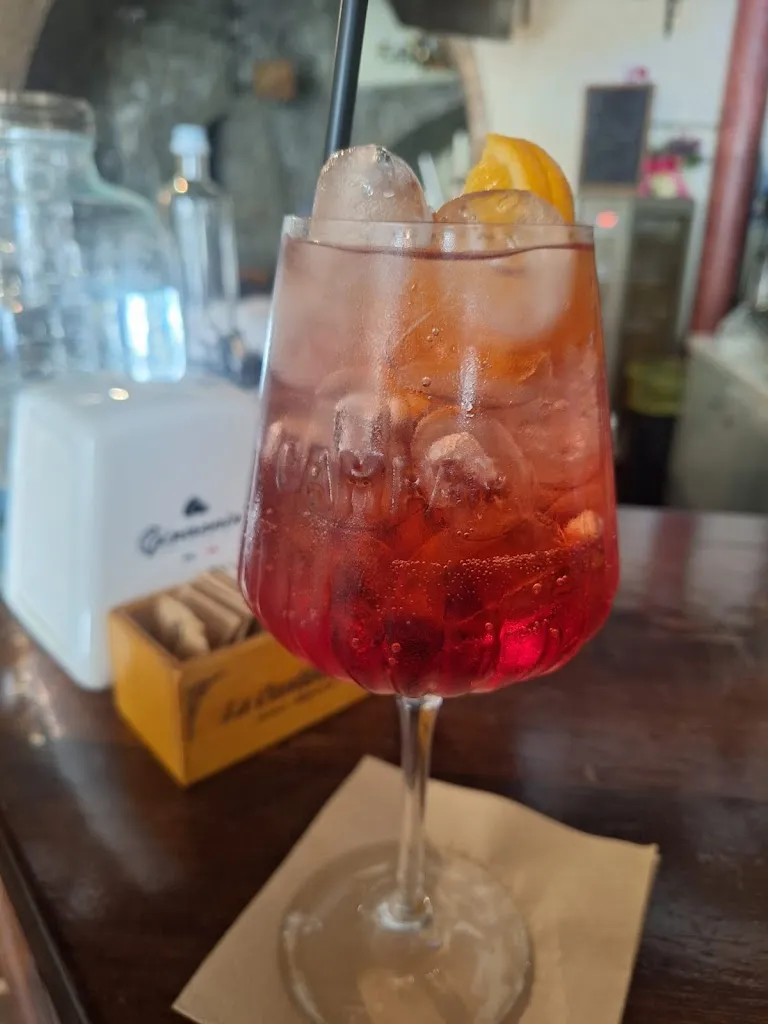 La Cantinaccia - Magna e sta zet | Bar e piccola cucina_Montescudo_slider_image_3