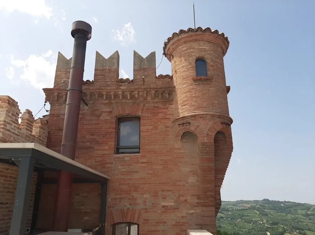 Ristorante Castello_Montiano_slider_image_2