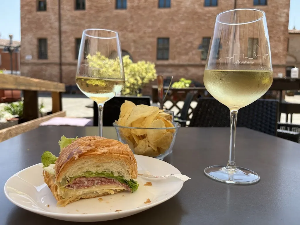 Frank S_Caffe Centrale Montiano_Montiano_recensione