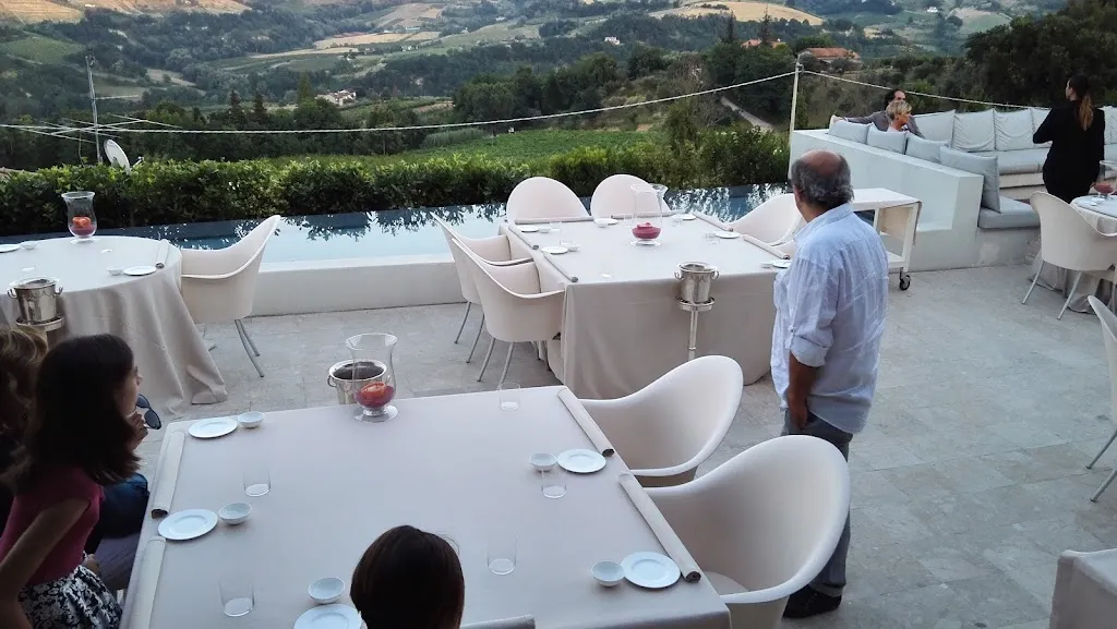 Le Giare | Ristorante restaurant in Montiano