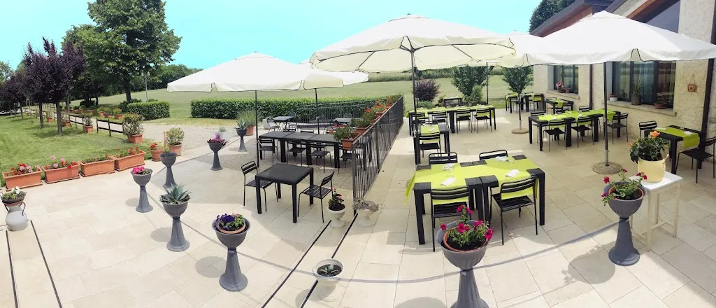 Trattoria Beccofino restaurant in Monticelli Terme