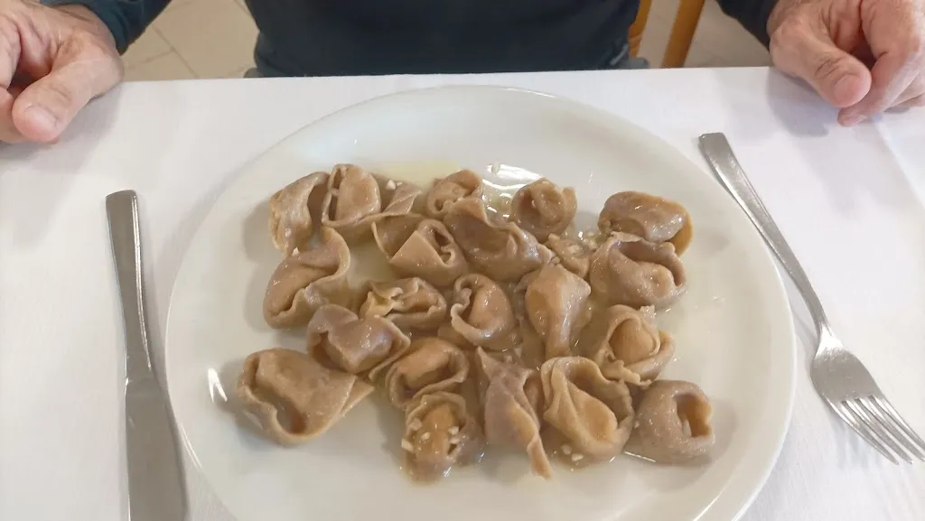 alessandra zinelli_Pizzeria Bar Sport_Montese_review