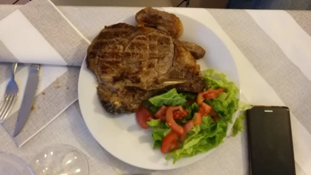 Matteo Busca_Bar Trattoria Da Gioele_Monticelli d'Ongina_review