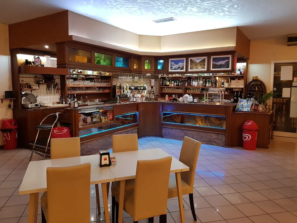 Bar Trattoria Da Gioele restaurant in Monticelli d'Ongina