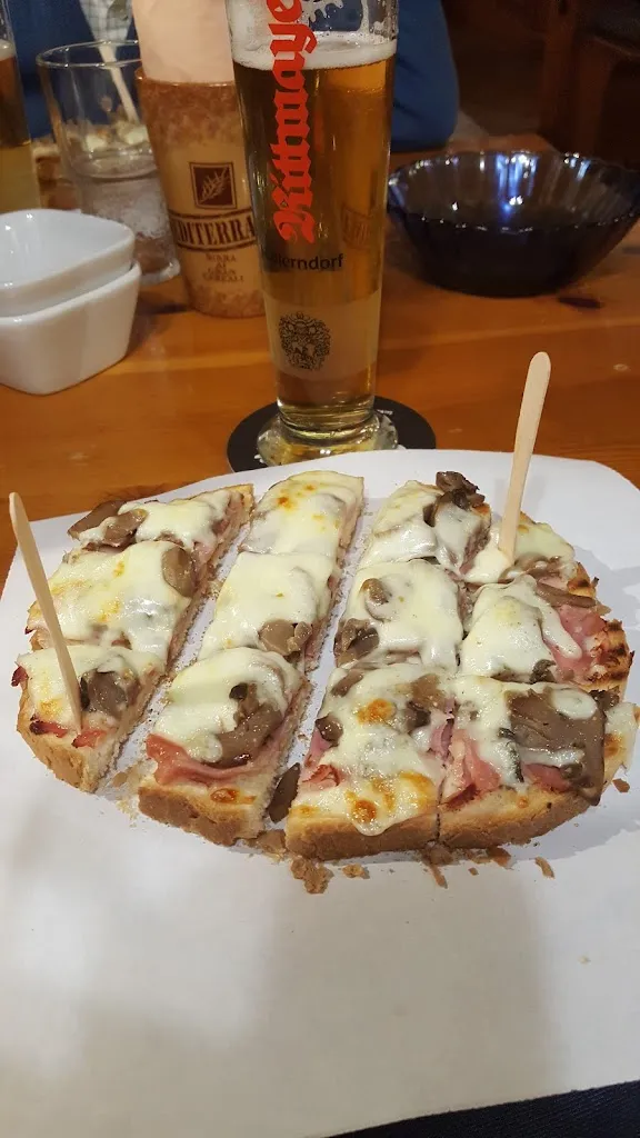 Diana Parmigiani_R.E.M. Stube Pub_Monticelli d'Ongina_review