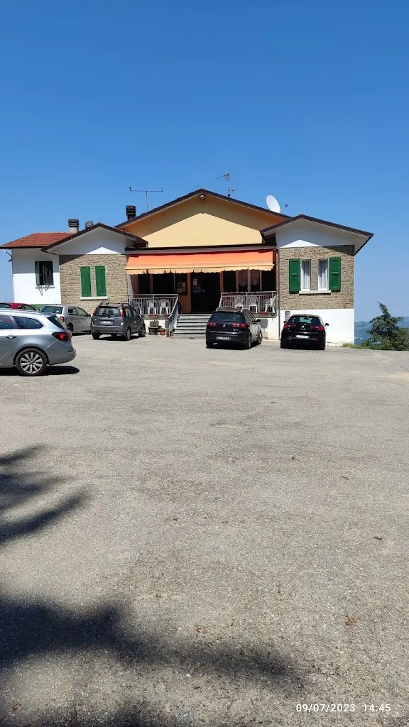 vito Gervasi_Chalet Pineta di Mattioli Sergio _Neviano degli Arduini_review